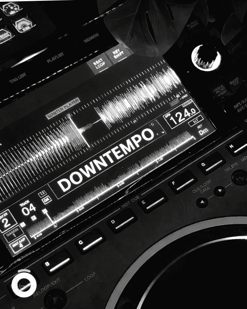 Downtempo - Hilo musical libre de derechos para negocios Playlist de hilo musical sin SGAE: Downtempo - Ondeón